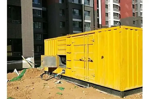靖西发电机租赁中燃油压力过低会对发动机的哪些部件造成损坏？